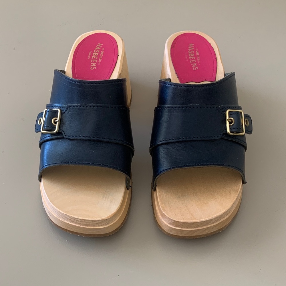 Swedish Hasbeens Preppy Dark-Blue Leather Slip-in Clogs